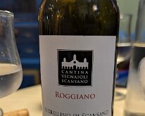 2025-10-12 19.58.00 Nice wine with dinner at Pizzeria Osee in Manciano